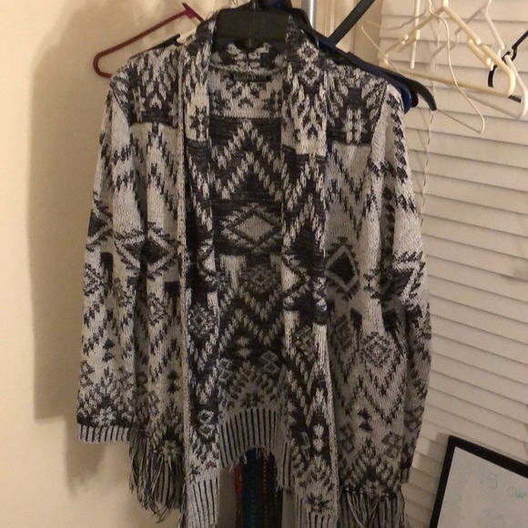 Cardigan - Picture 1 of 4
